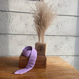 Penguin Slim Tie in Lilac